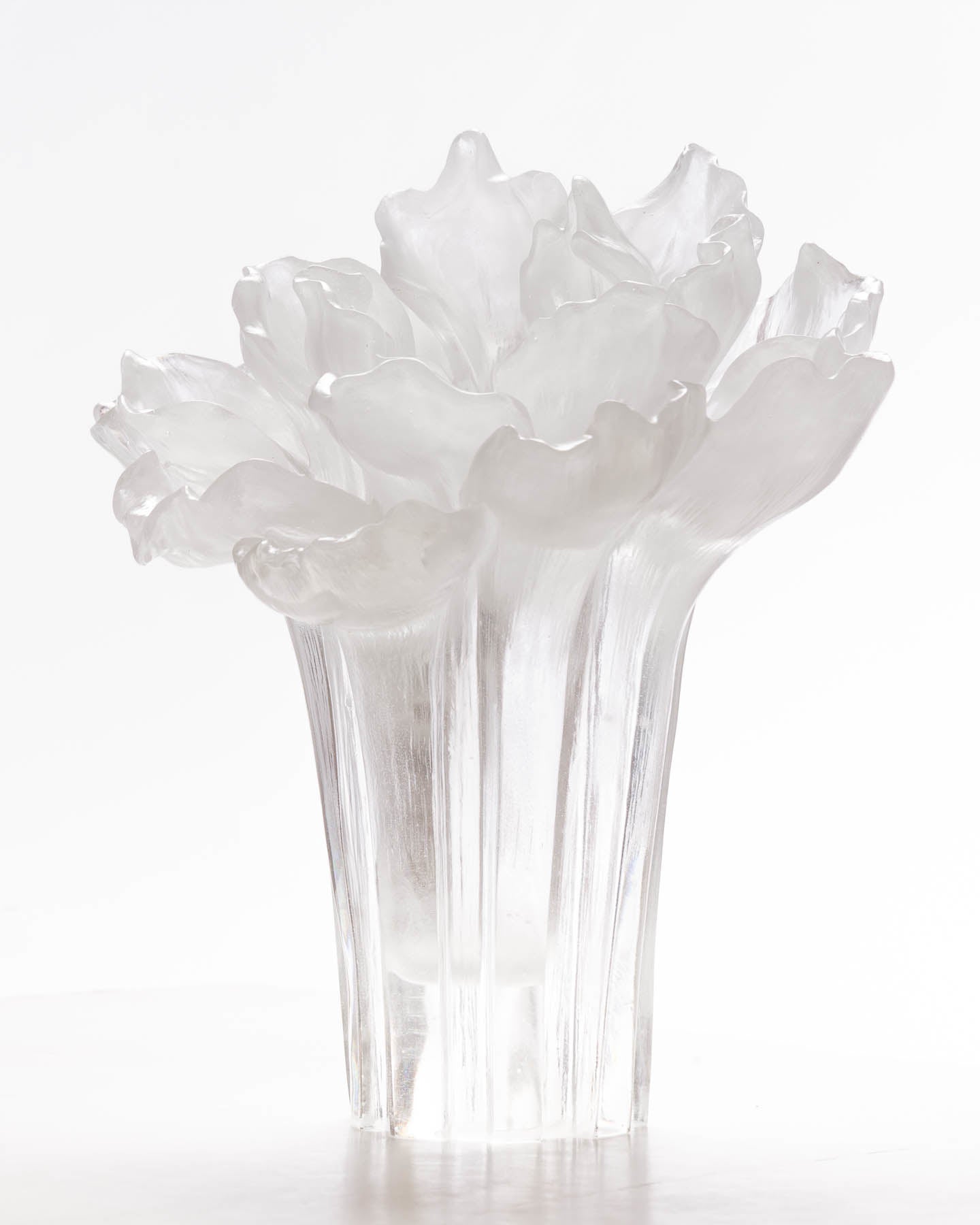 LIULI Crystal Art Crystal Peony Bloom (Powdered White) (Limited Edition) Vase