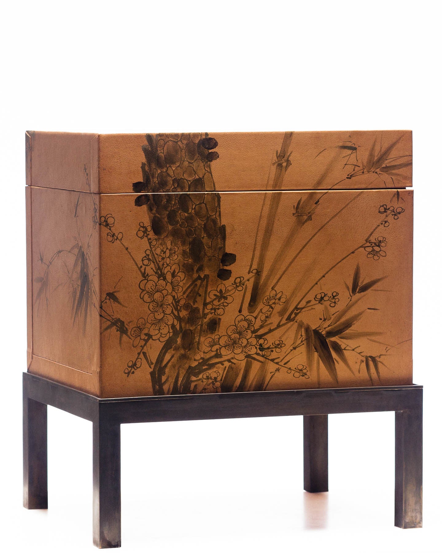 Dark Brass Stand for Leather Boxes (L-05 series)