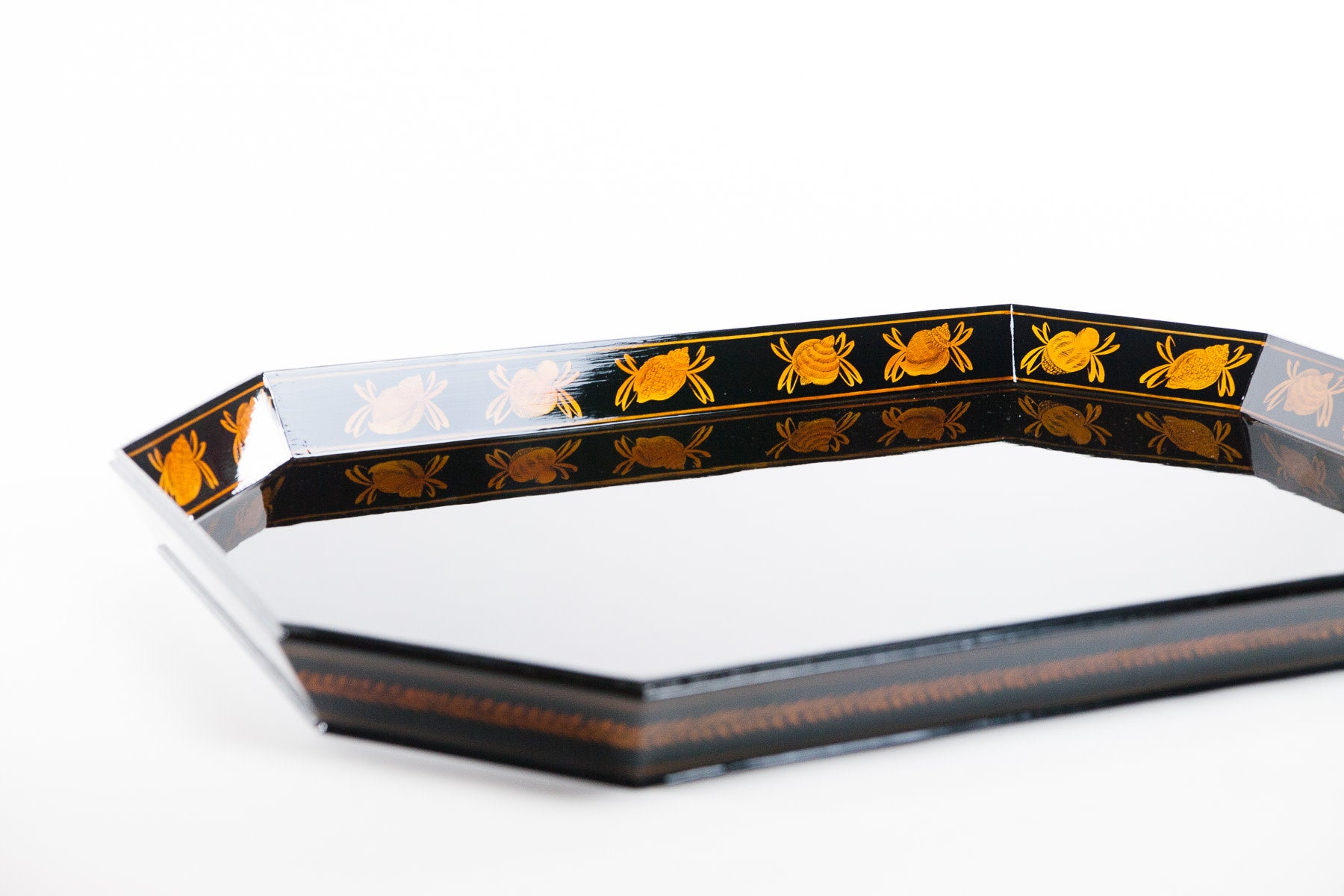 Handcrafted Natural Tree Lacquer Tray