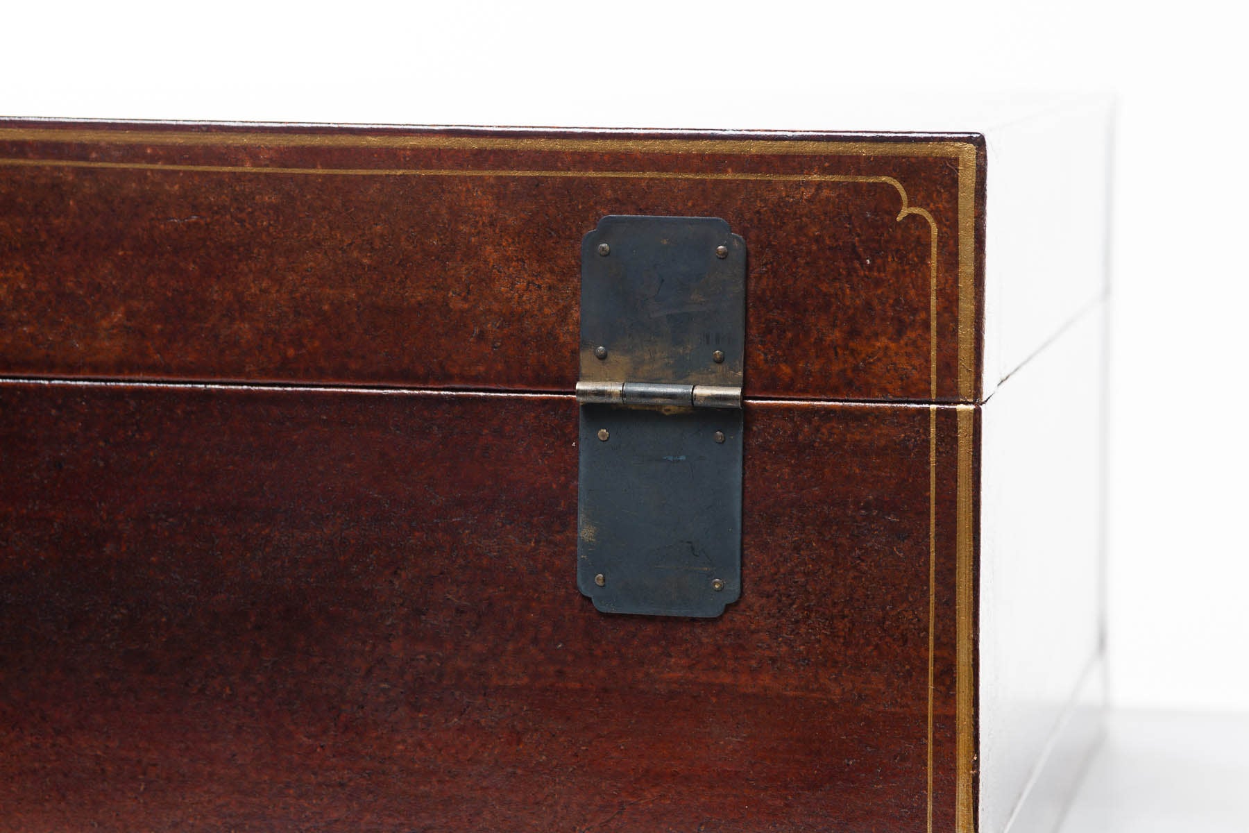 Mahogany Regalia Wide Leather Box (34")
