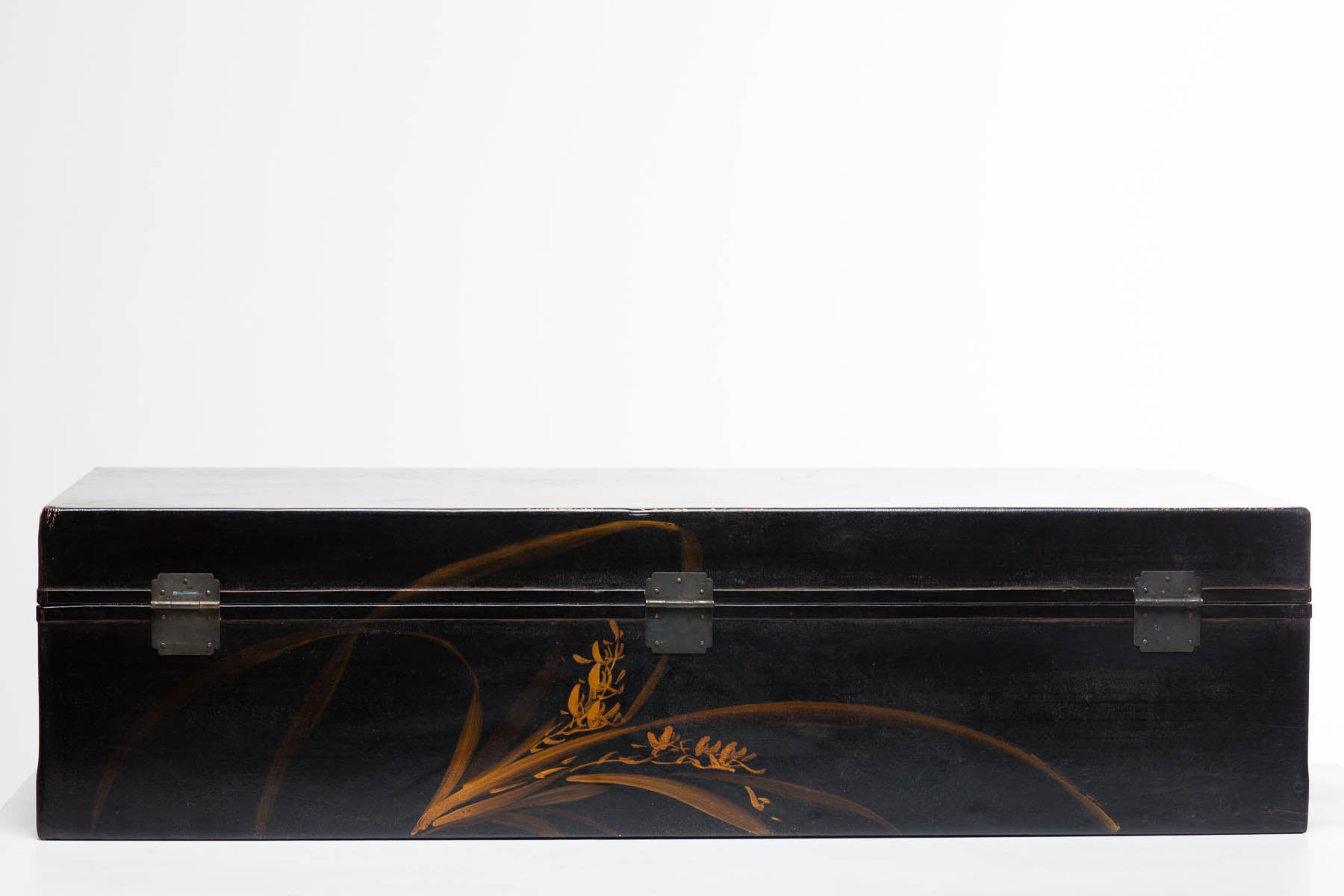 Black Meridian Wide Leather Box (34")