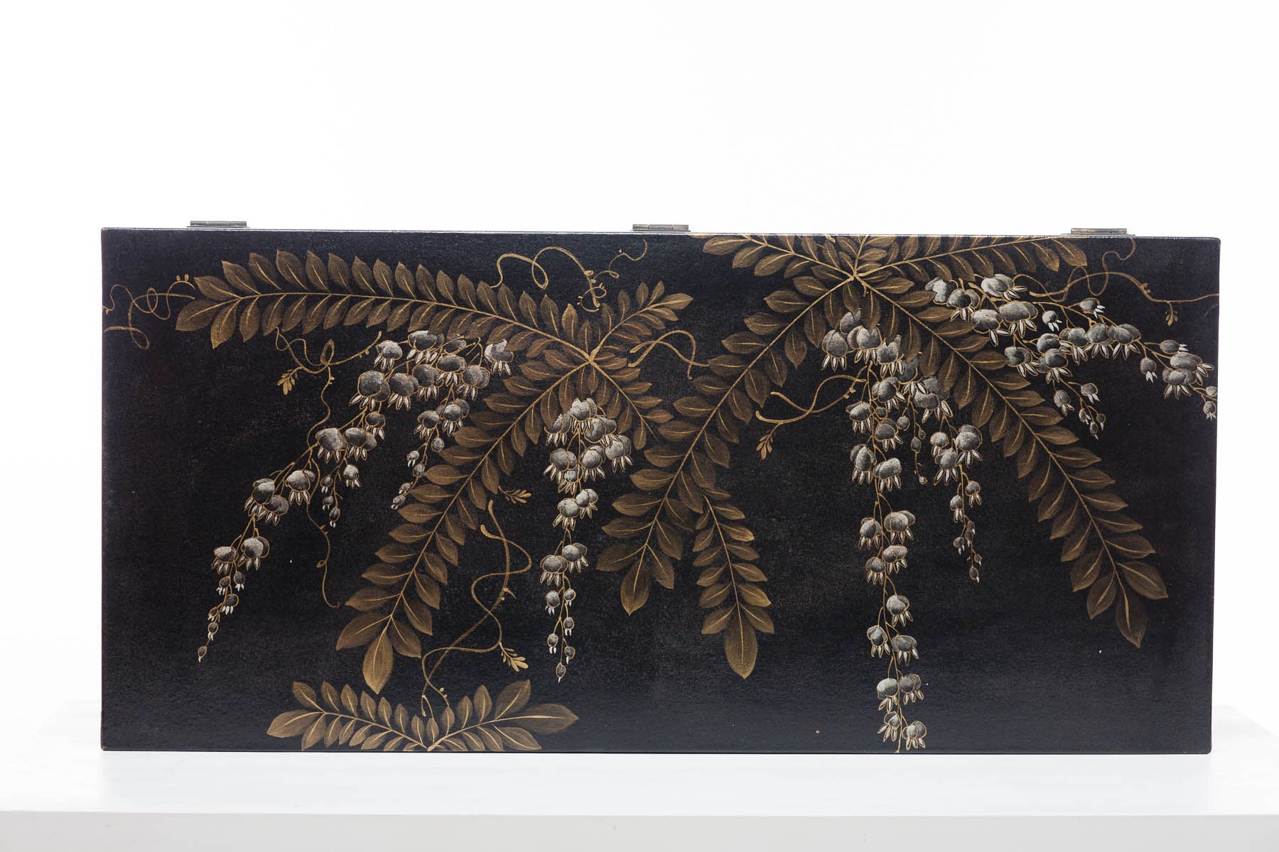 Black Vitality Wide Leather Box (34")