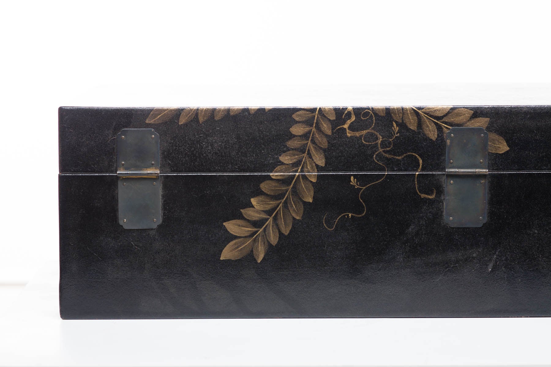 Black Vitality Wide Leather Box (34")