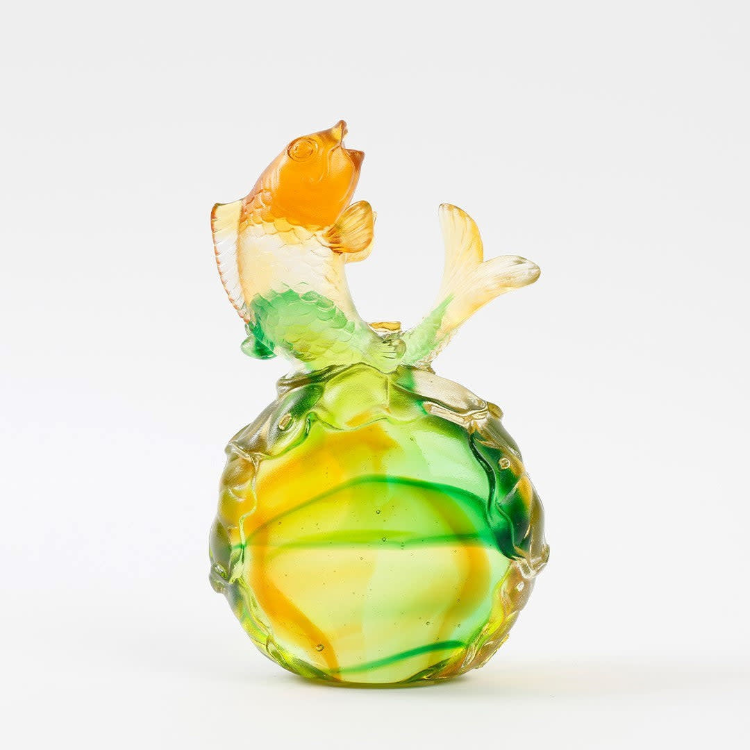 LIULI Crystal Art Crystal Fish, Koi Fish, "Somersault To The Top"