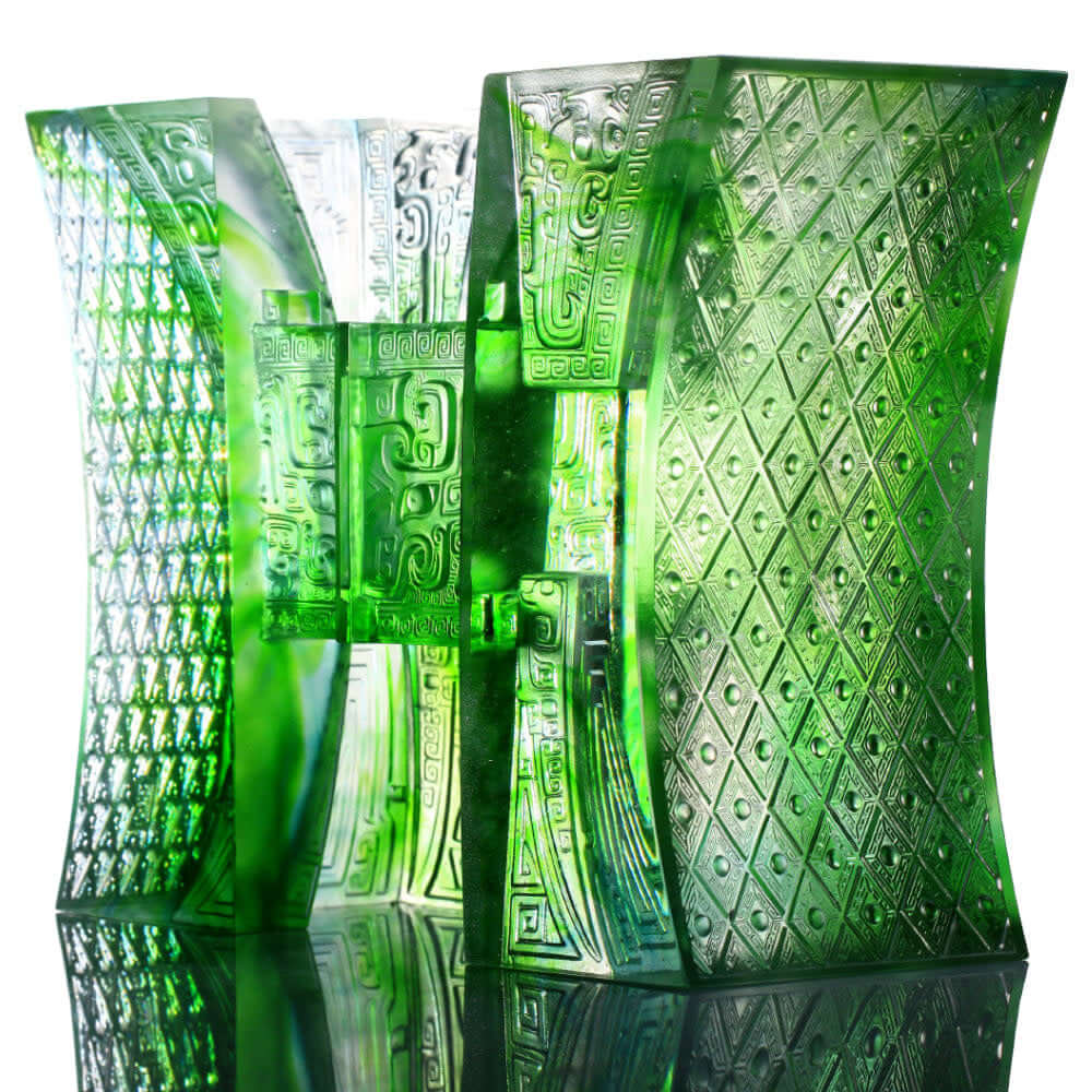 LIULI Crystal Art Crystal Chinese Vessel, "Aptness with Caution-Ding of Harmonious Insight"