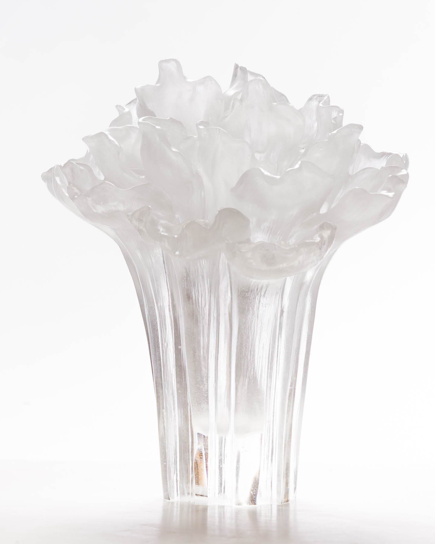 LIULI Crystal Art Crystal Peony Bloom (Powdered White) (Limited Edition) Vase