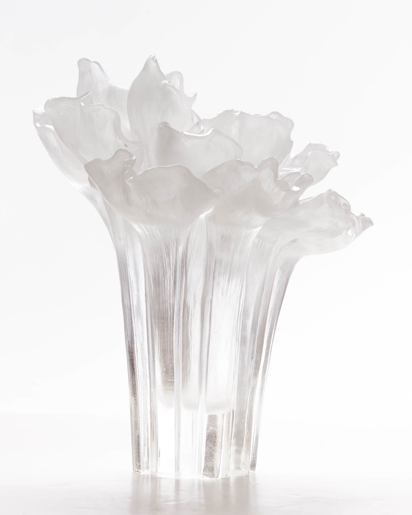 LIULI Crystal Art Crystal Peony Bloom (Powdered White) (Limited Edition) Vase