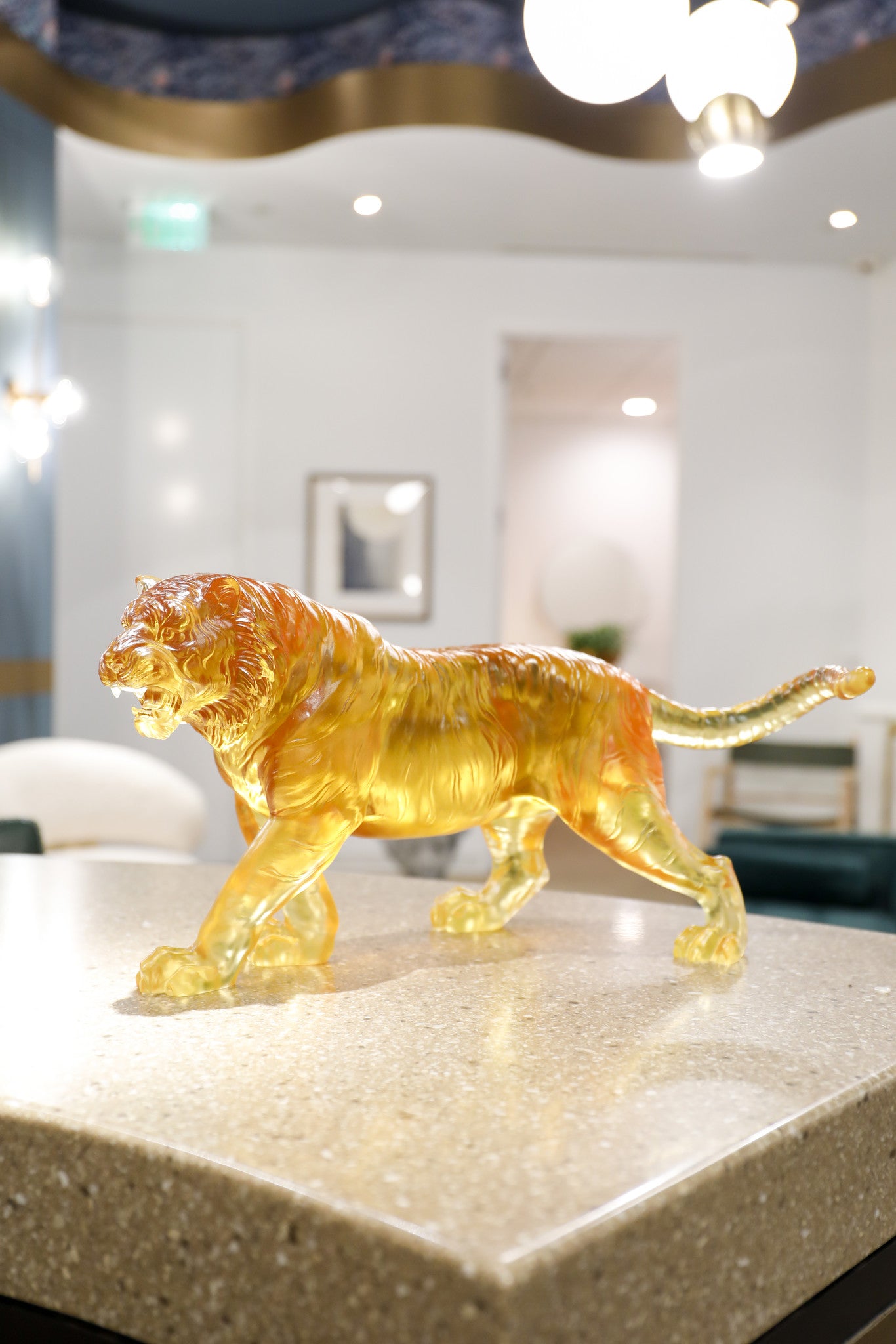 LIULI Crystal Art Crystal Tiger, Chinese Zodiac, Path of the Illuminated King