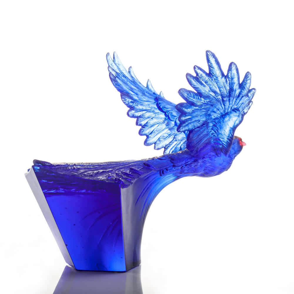 LIULI Crystal Art Aligned with the Light, I am the Prize, Blue Magpie Bird Figurine with GIlded Gold Stripe