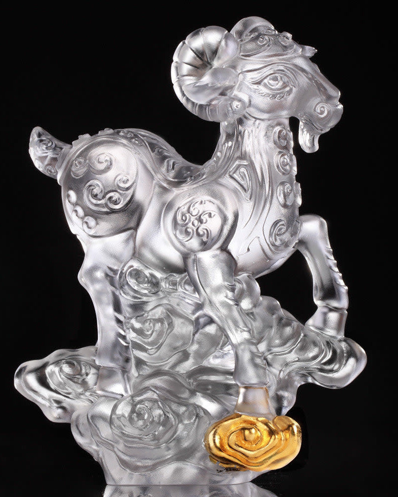 LIULI Crystal Art Crystal Sheep Figurine (Favorable) - "Traipsing Across Clouds" (Gold Leaf Edition)