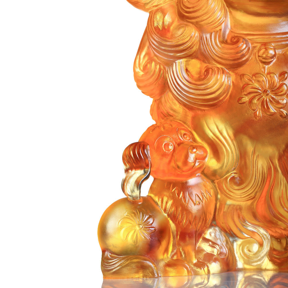 LIULI Crystal Art Mighty Fortune (Wealth) - Crystal Dog Figurine