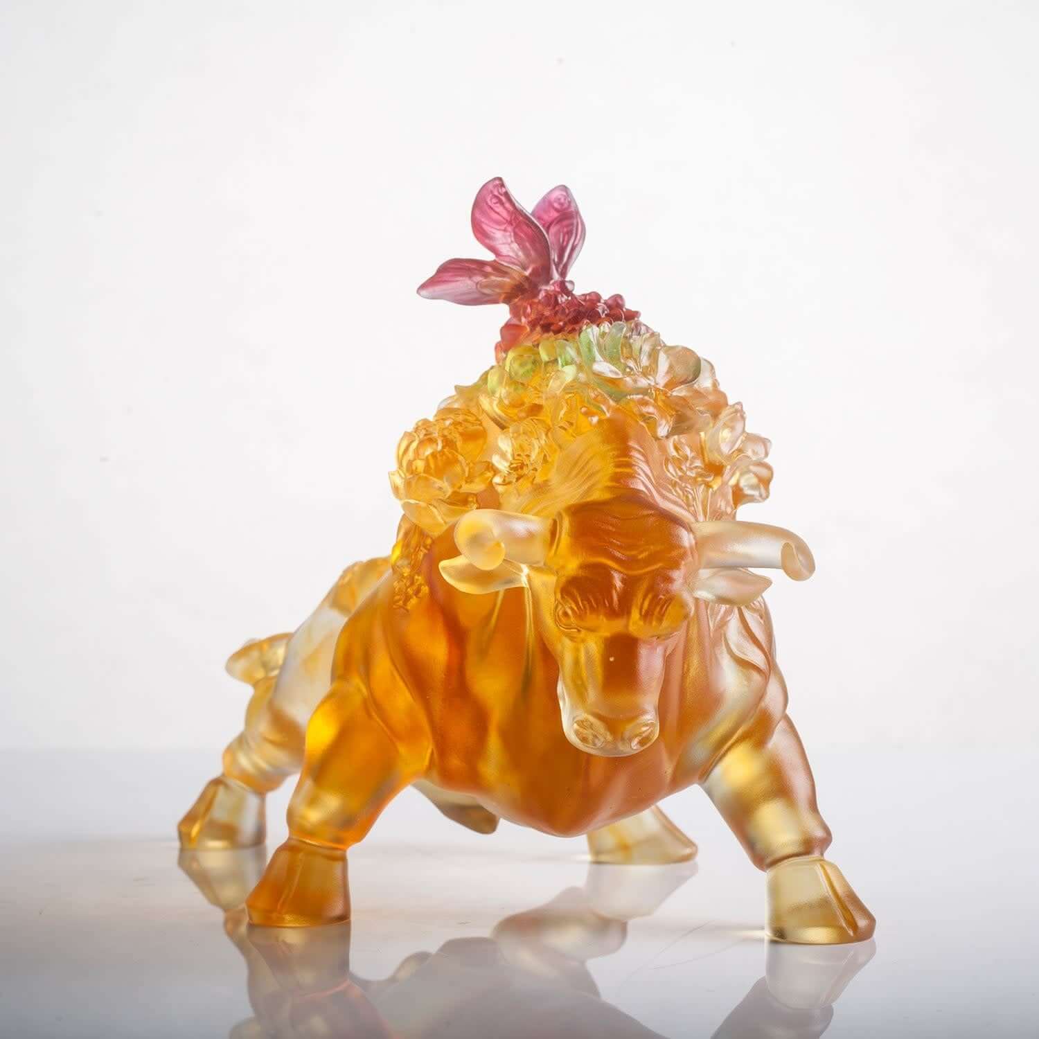 LIULI Crystal Art Crystal Bull, Year of the Ox, "Step into Prosperity"