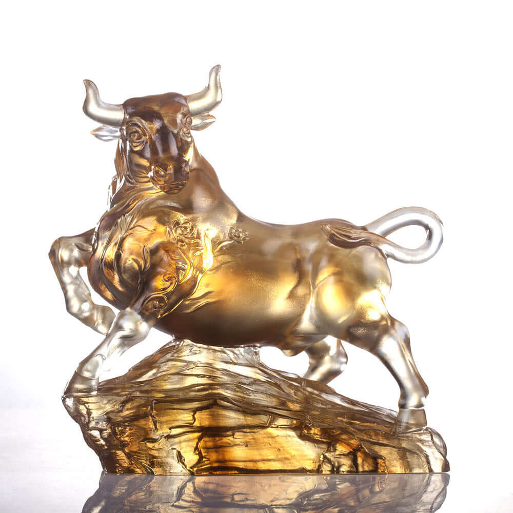 LIULI Crystal Art Crystal Bull Sculpture (Limited Edition) "Easterly Winds"