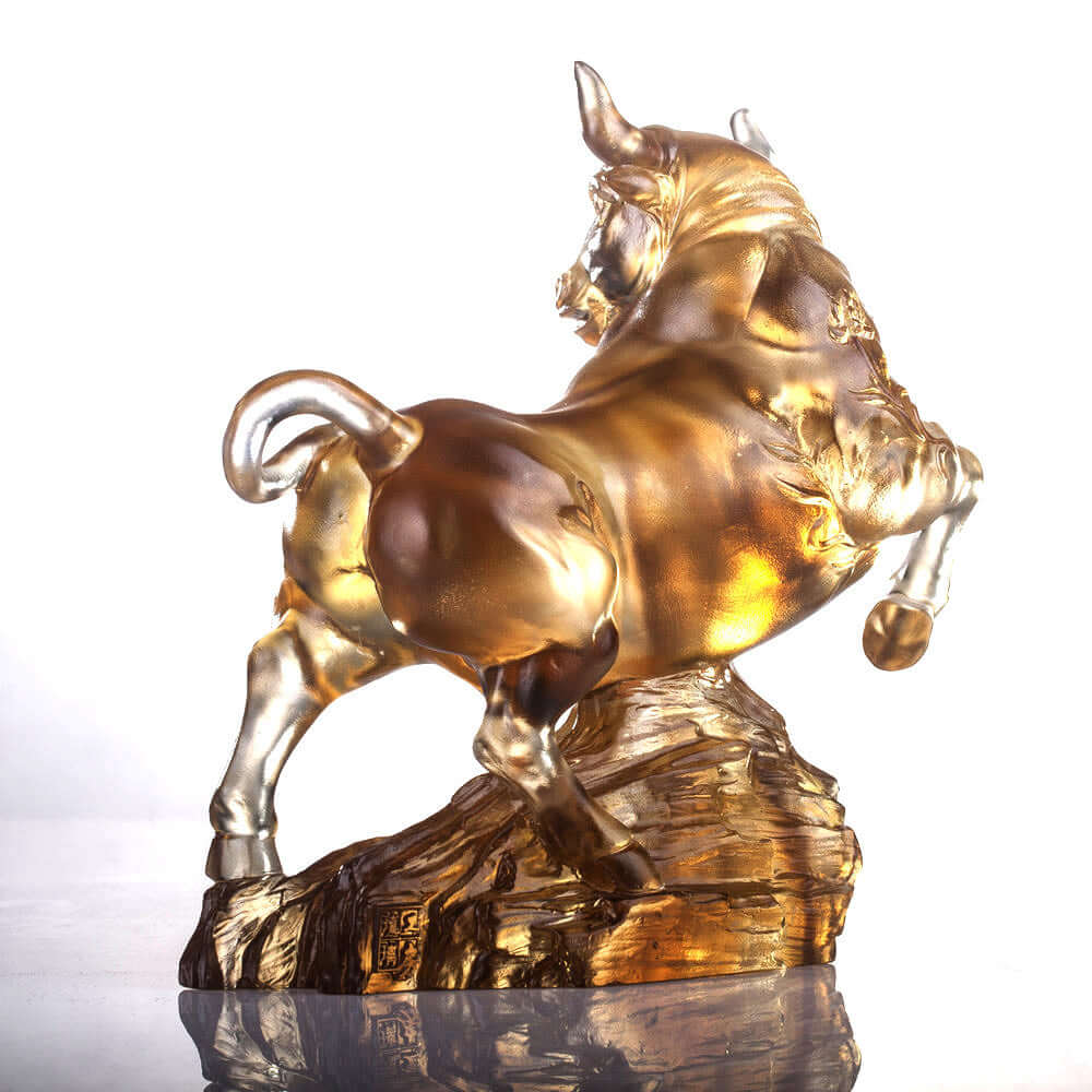 LIULI Crystal Art Crystal Bull Sculpture (Limited Edition) "Easterly Winds"