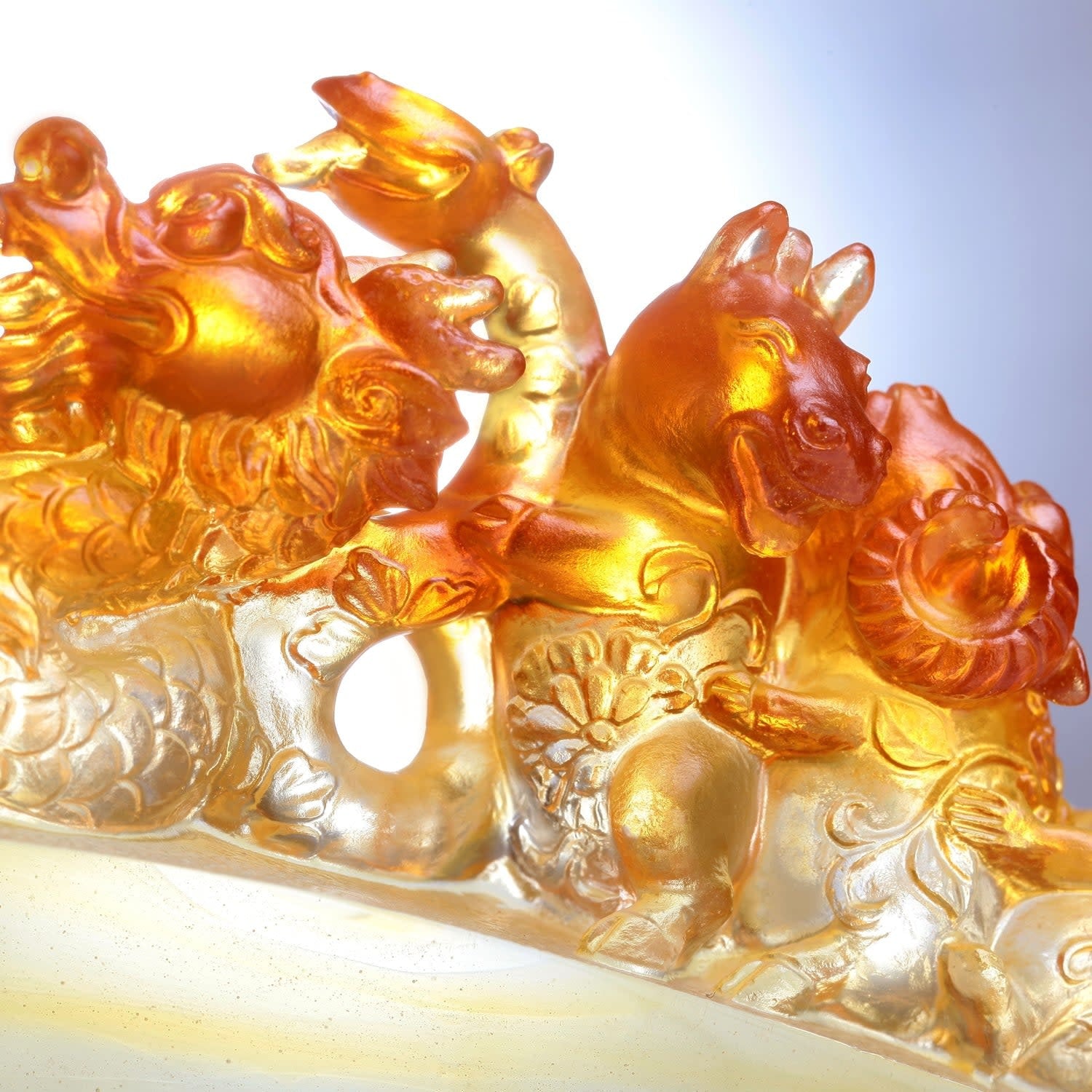 LIULI Crystal Art Crystal Zodiac Animals, "Indomitable Hearts"