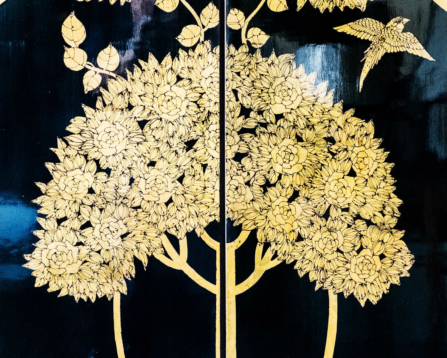 Japanese Large Four-Panel High-Gloss Cherry Blossom Screen/Room Divider