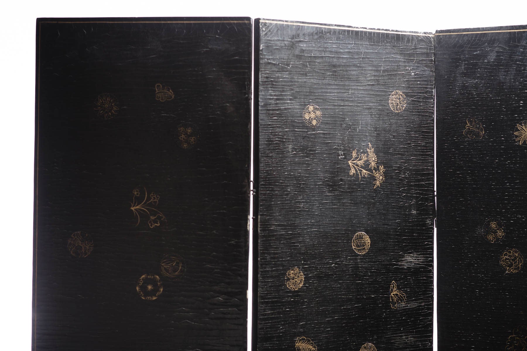 Lawrence & Scott SCREEN: ANTIQUED CRACKLE LACQUER PANELS 16''x73''x4panels