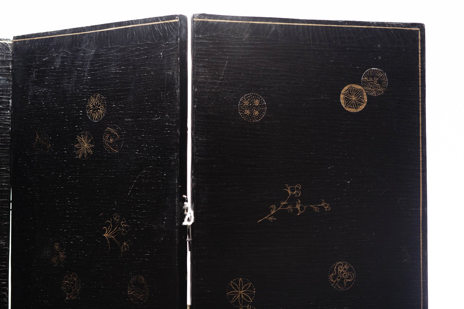 Lawrence & Scott SCREEN: ANTIQUED CRACKLE LACQUER PANELS 16''x73''x4panels