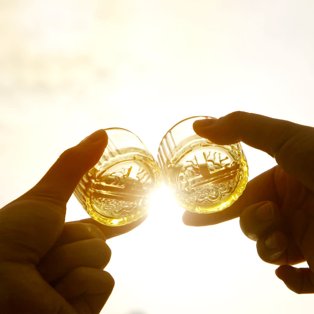 LIULI Crystal Art Crystal Sake Glasses, Shot Glasses, "Auspicious Moon"
