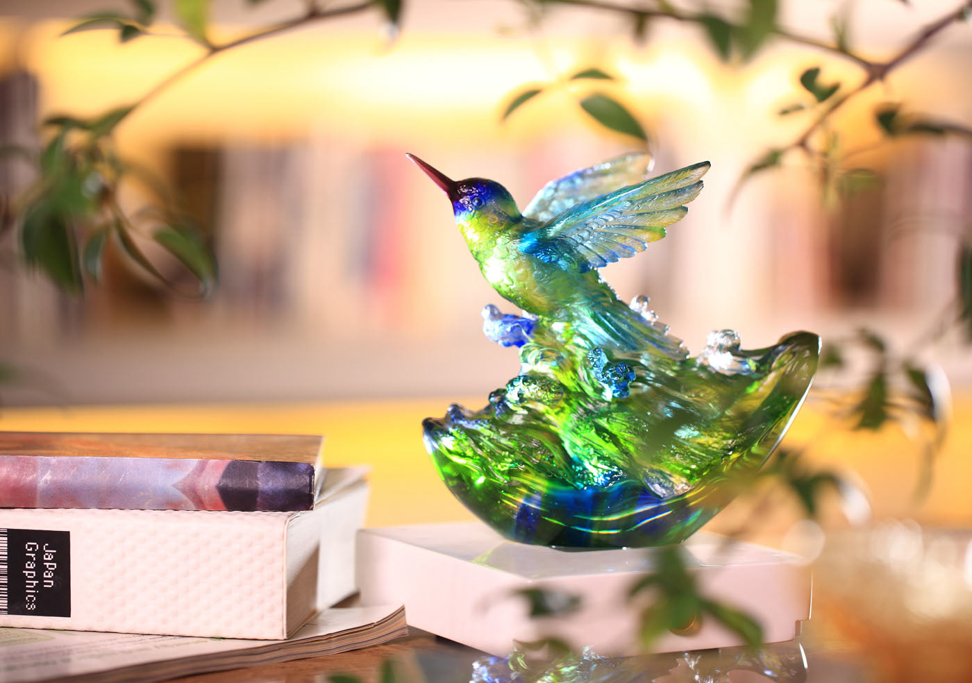 LIULI Crystal Art LIULI Crystal Art Crystal Humming Bird "Victory by Daybreak" (Blue/Green)