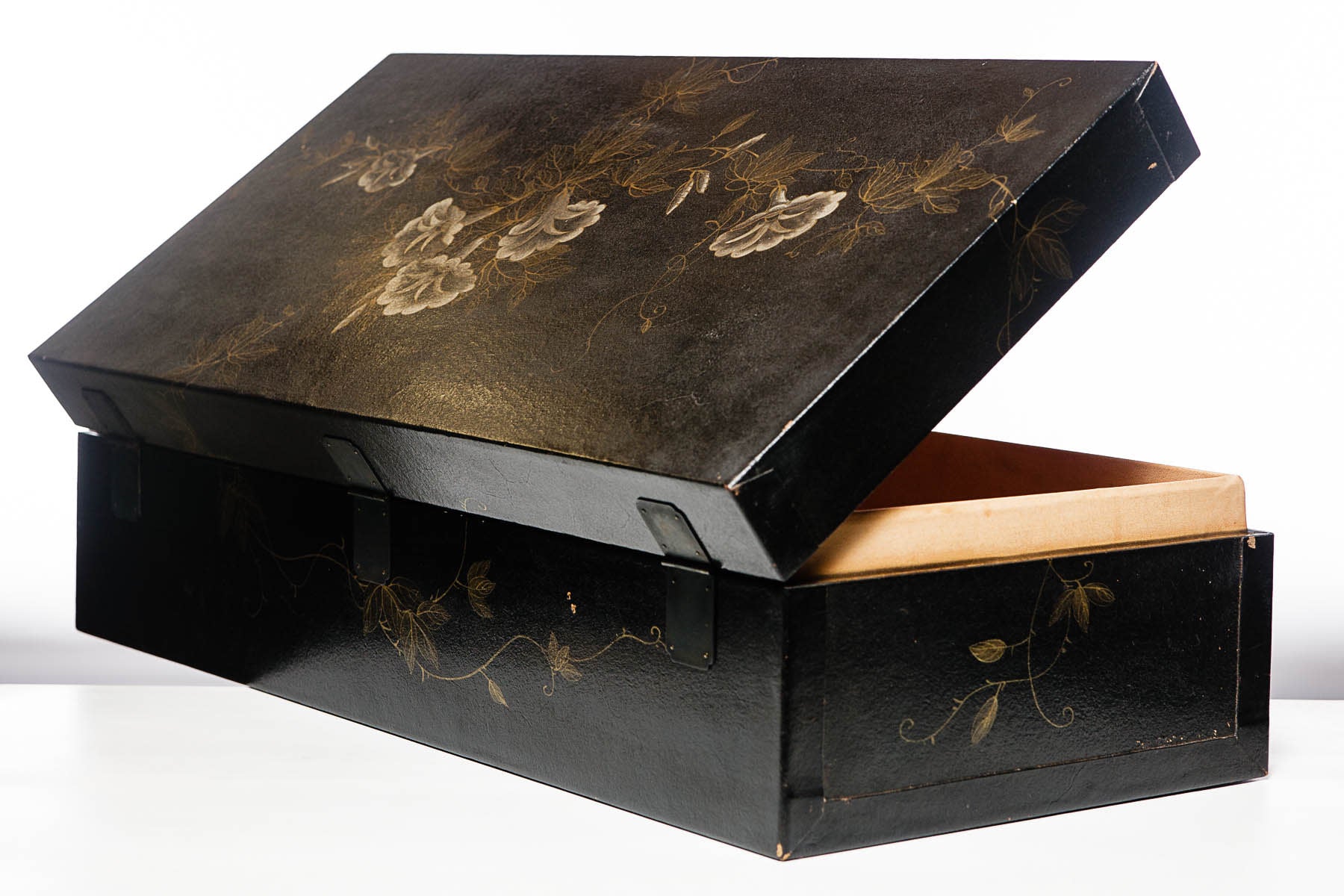 Black Valentine Wide Leather Box