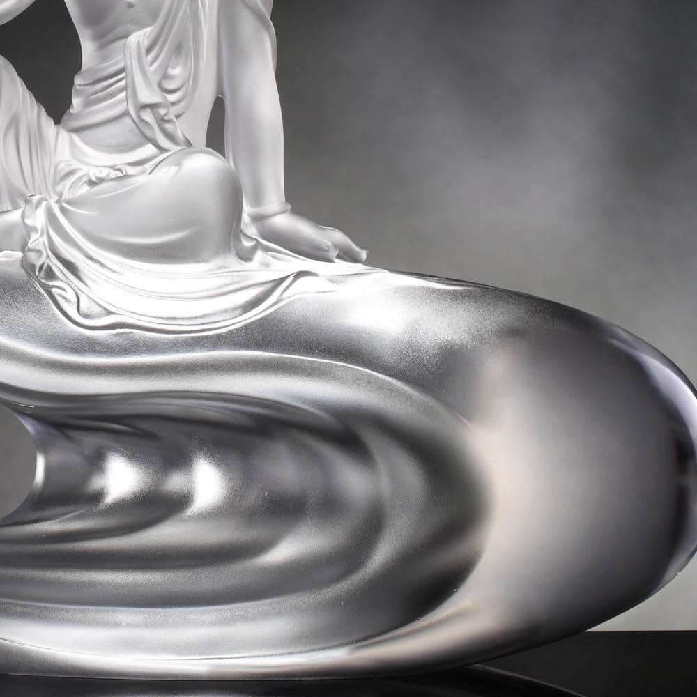 LIULI Crystal Art Crystal Buddha "Light Exists Because of Love - Heart of Guanyin" (Limited Edition)