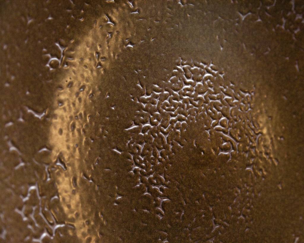 Lawrence & Scott Haruko - Large Porcelain Charger on Hongmu Stand (Latte)