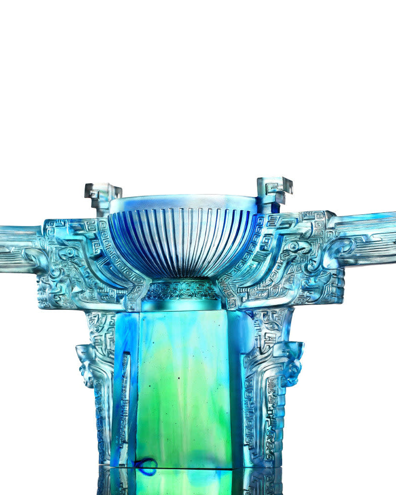 LIULI Crystal Art Crystal Vessel, "Ding of Illustrious Glory"