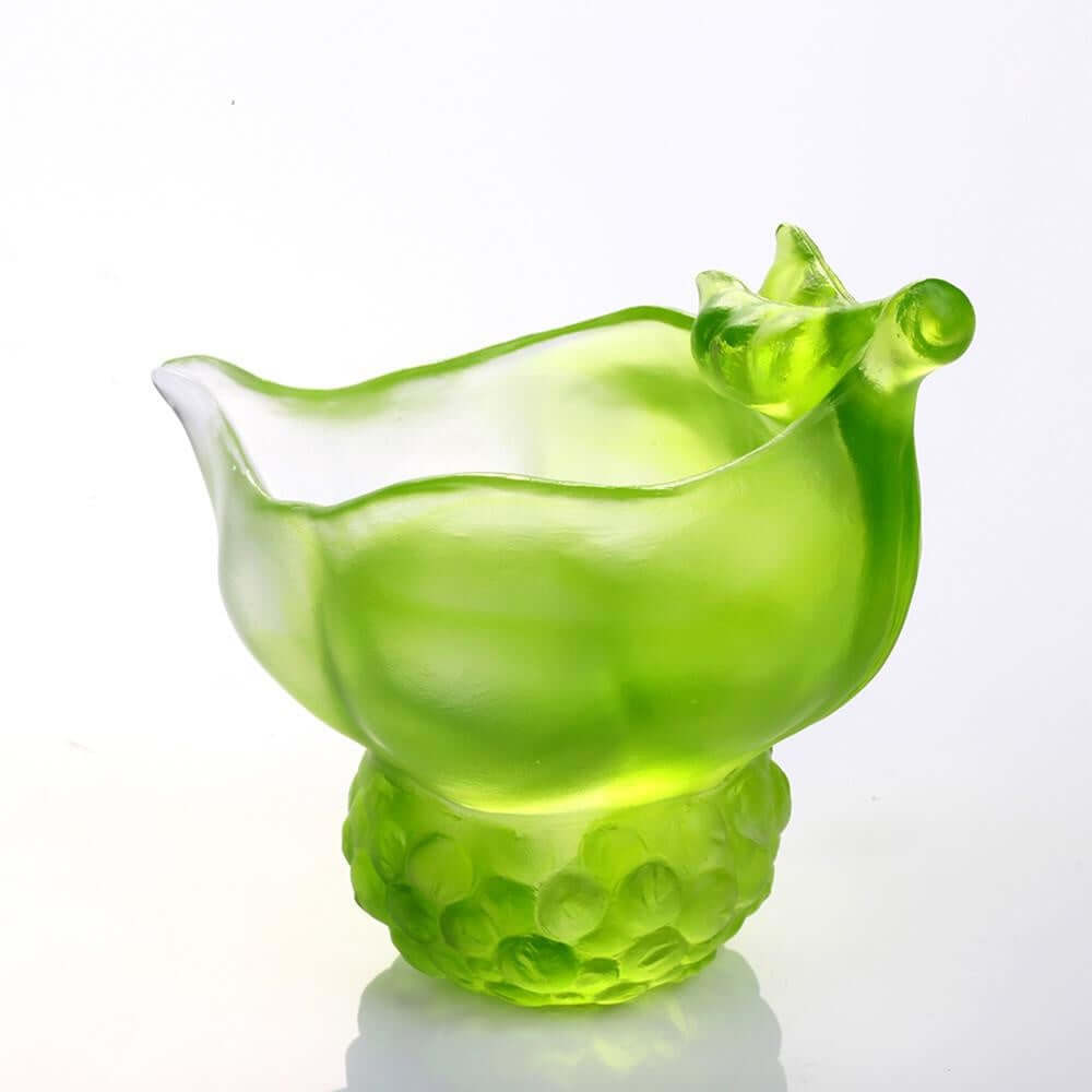 LIULI Crystal Art Crystal "Propitious Abundance" Peas Paperclip Holder Desk Decor in Clear Green (Limited Edition)