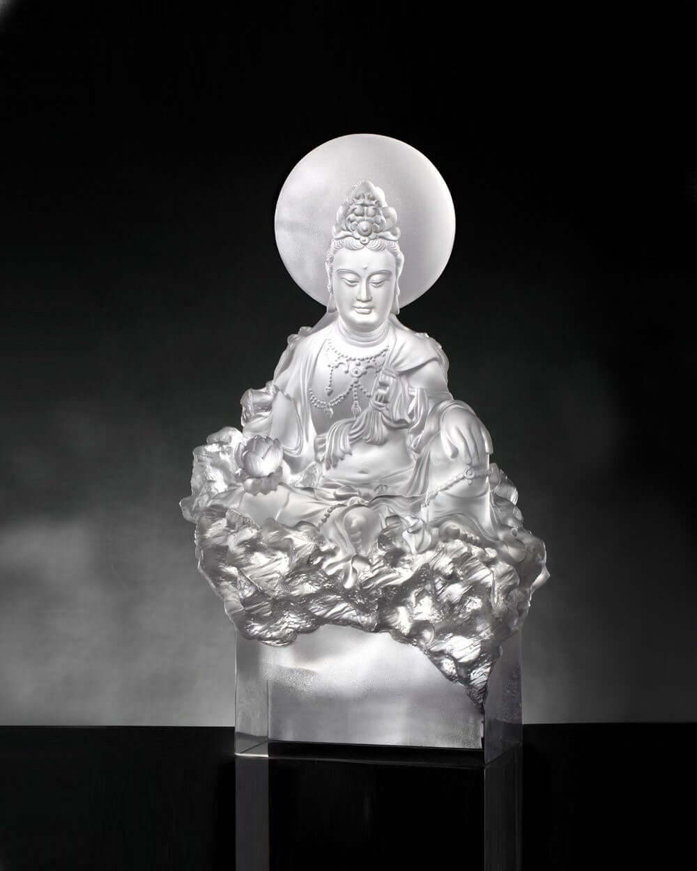 LIULI Crystal Art Crystal Buddha, Guanyin, Light Exists Because of Love-Tranquil, at Peace