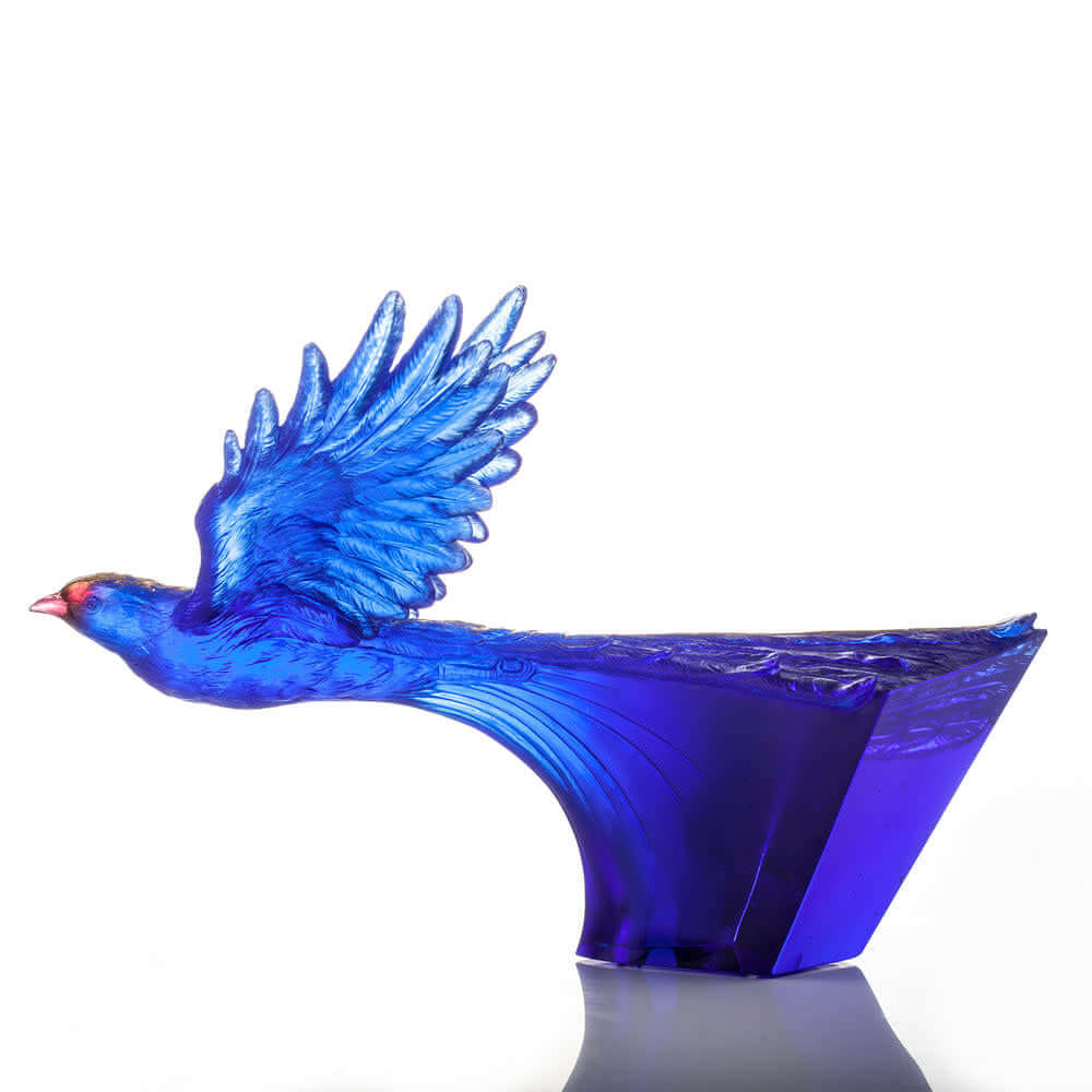LIULI Crystal Art Blue Magpie Bird Figurine "Aligned with the Light, I am the Prize"