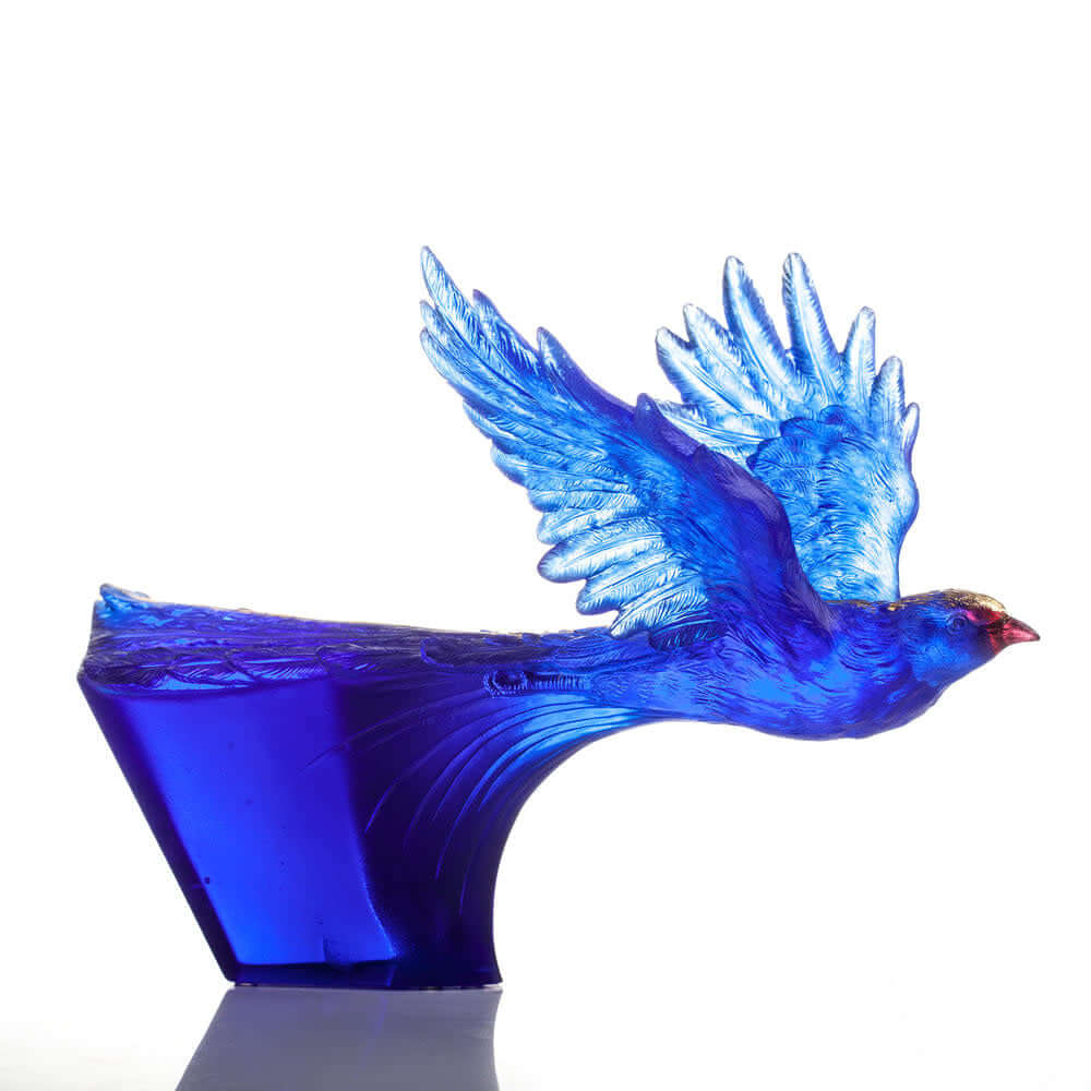 LIULI Crystal Art Blue Magpie Bird Figurine "Aligned with the Light, I am the Prize"