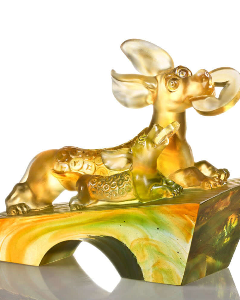 LIULI Crystal Art Crystal Dog, "Generations of Prosperity"