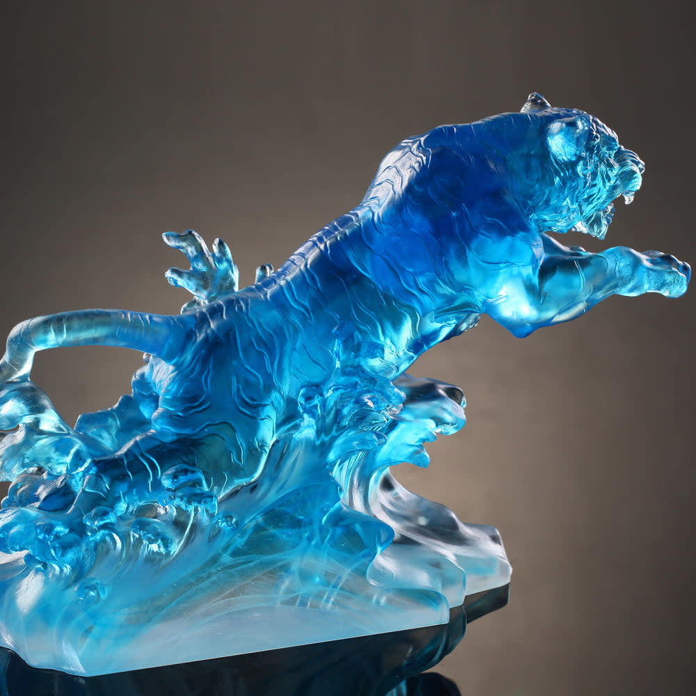 LIULI Crystal Art Crystal Tiger, Chinese Zodiac, Mighty Roar (Blue)