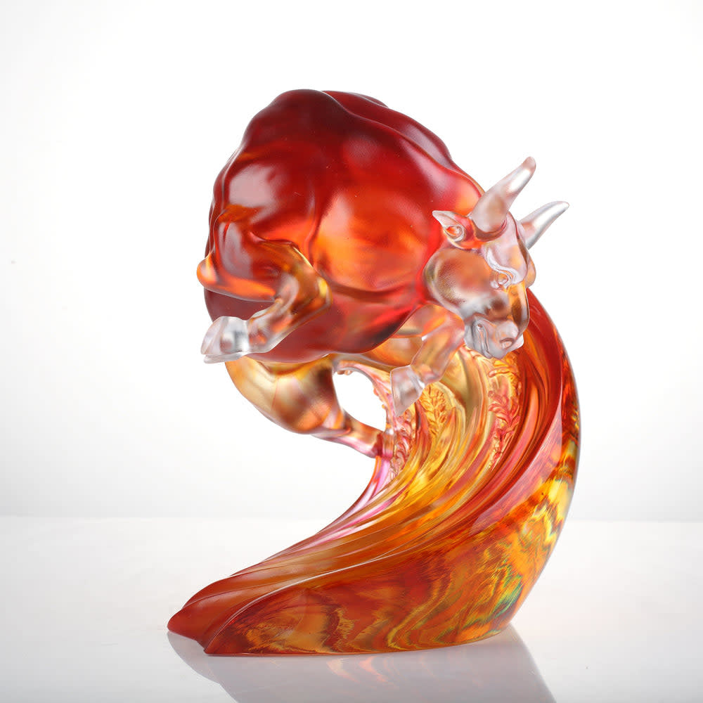 LIULI Crystal Art Ox Crystal Figurine, Profundity