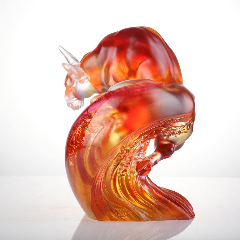 LIULI Crystal Art Ox Crystal Figurine, Profundity