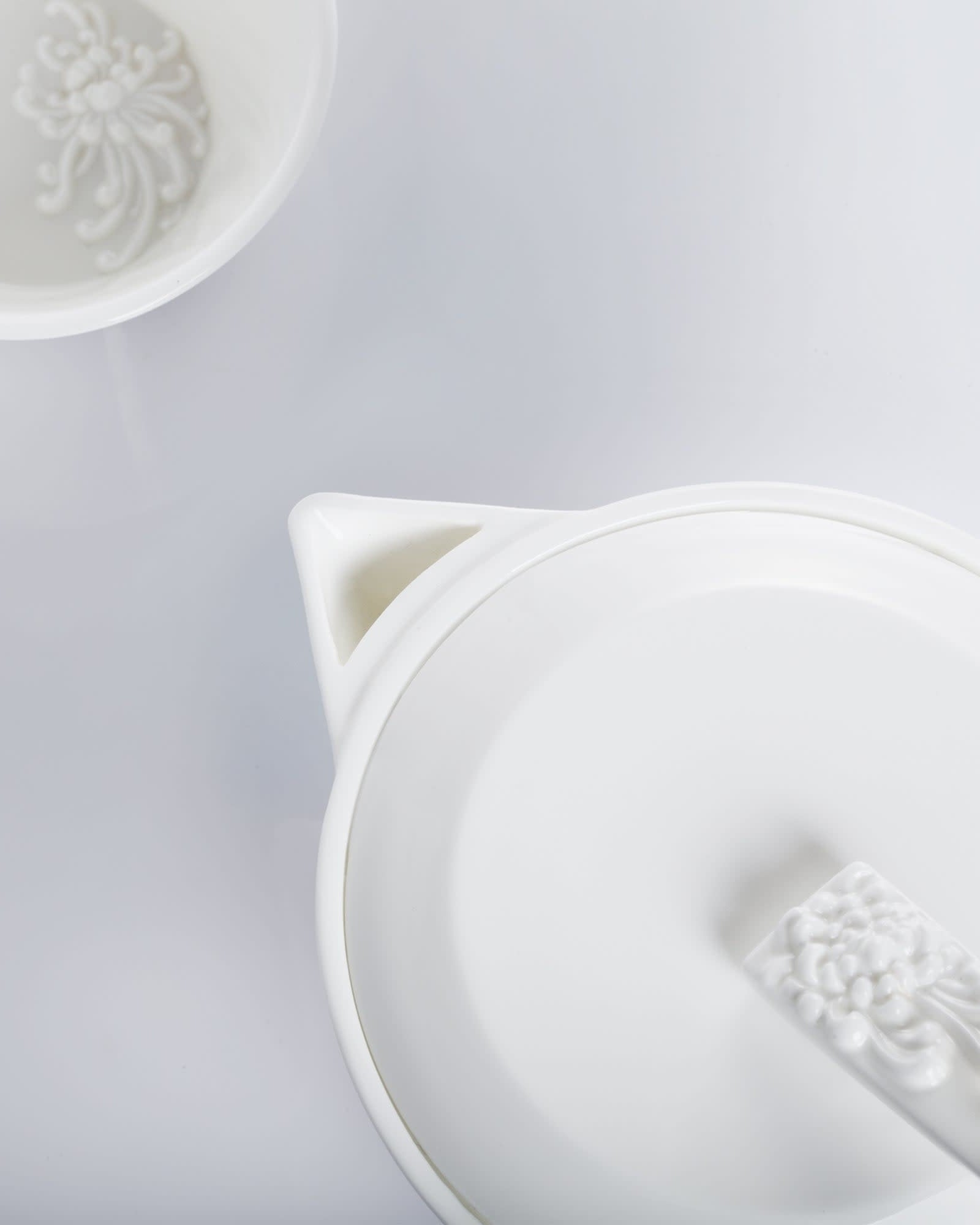 LIULI Crystal Art Tea Set, Bone China, "Plump Little Bird"