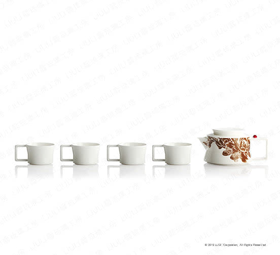 LIULI Crystal Art Tea Set, Bone China, "A Leisurely Drop of Red"