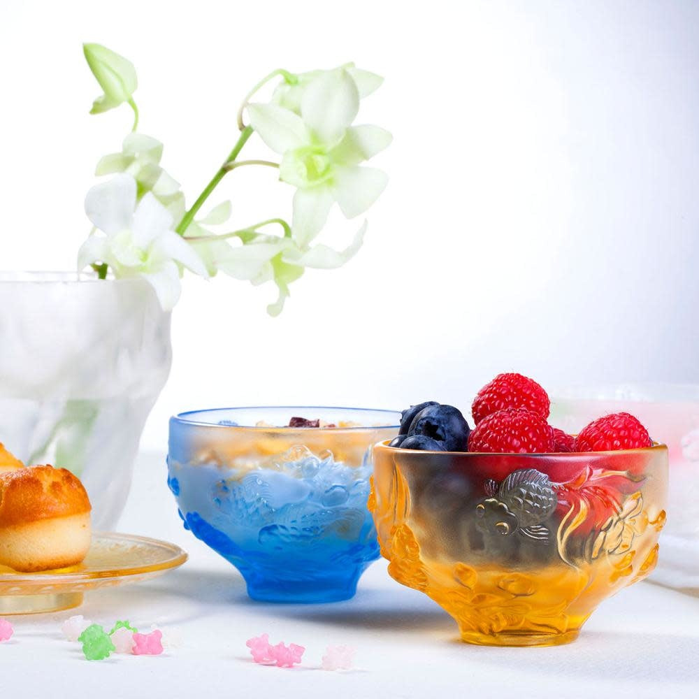 LIULI Crystal Art Crystal Goldfish Bowl and Chopsticks set, The Joy of Fish (Blue)