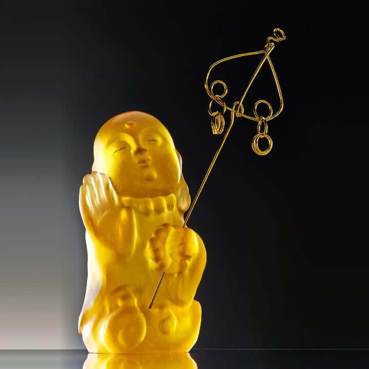 LIULI Crystal Art Crystal Buddha, "Joyous and Worry-Free, I Am Not Afraid" Ksitigarbha Bodhisattva in Amber